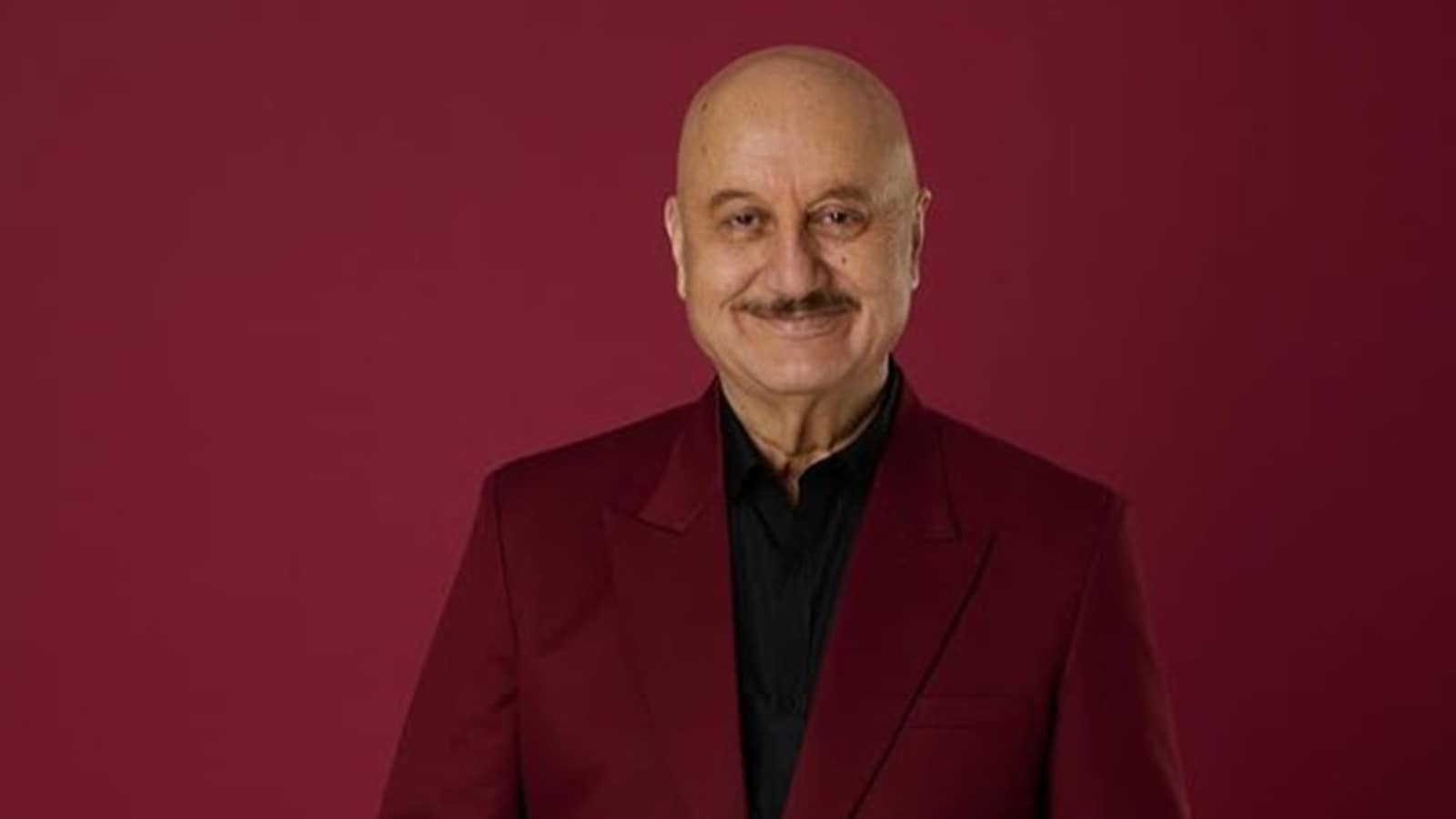 AnupamKher1600Insta