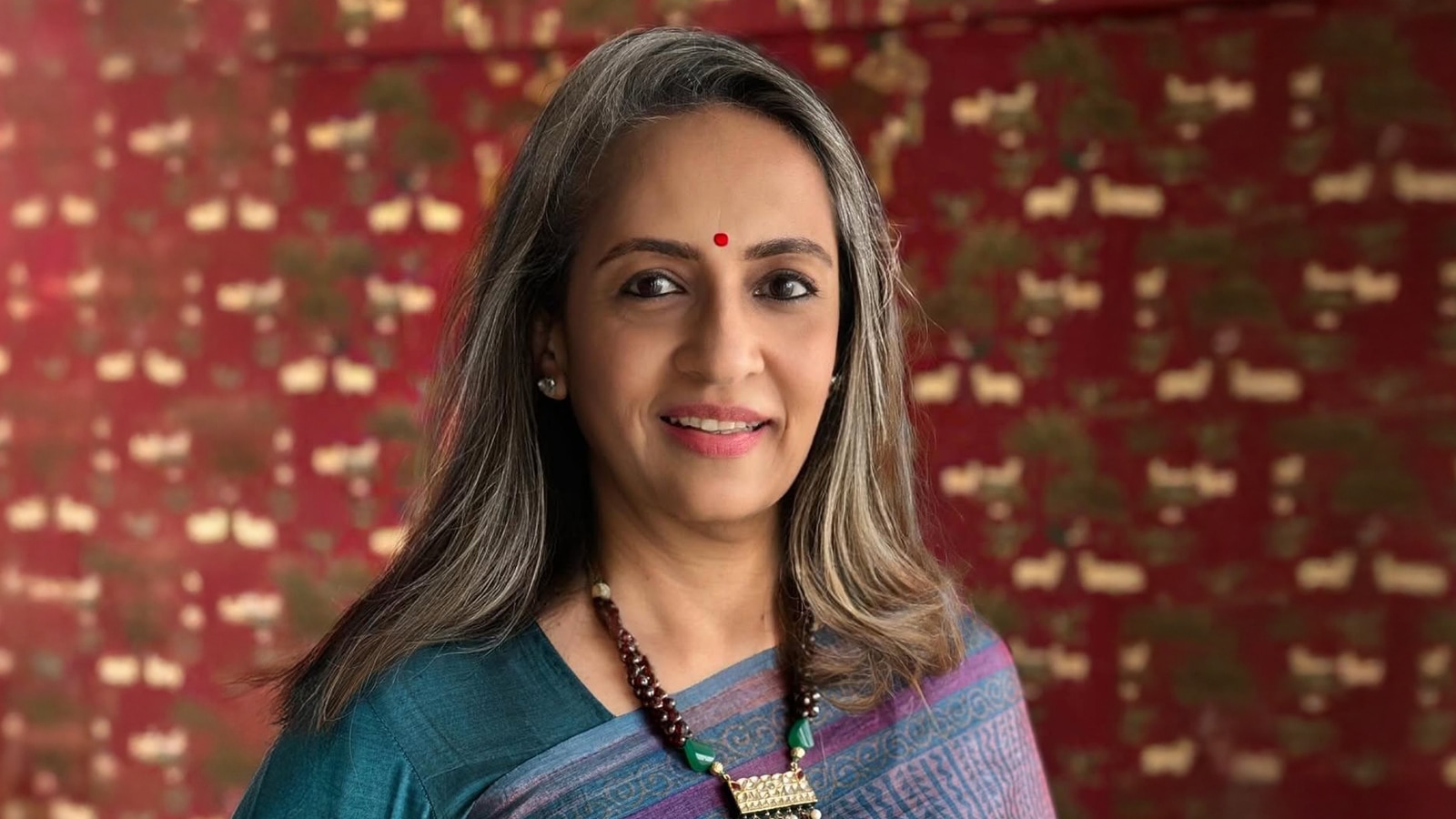 Veteran Actress Swaroop Sampat Makes a Triumphant Return to the Stage at 67 SwaroopSampat1600