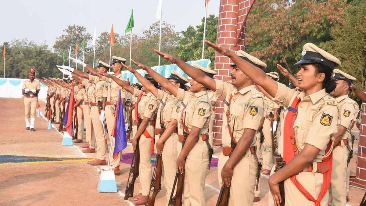 10258_29_11_2022_19_56_36_1_PASSING_PARADE_1