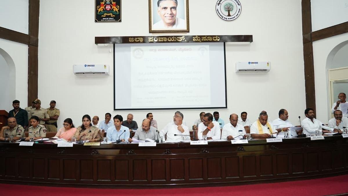 2303_28_6_2026_19_41_5_1_DISTRICTRAINMEETING