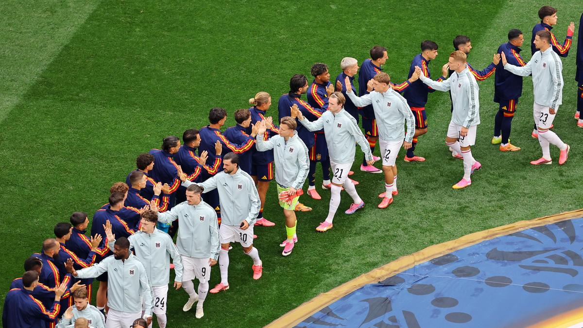 2026-07-02T185844Z_1460252652_UP1EM721GPVZT_RTRMADP_3_SOCCER-WORLDCUP-ESP-AUT